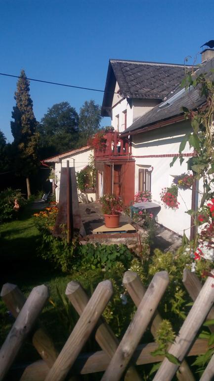 Hotel U Tri Kocek à Jablonné v Podještědí Extérieur photo